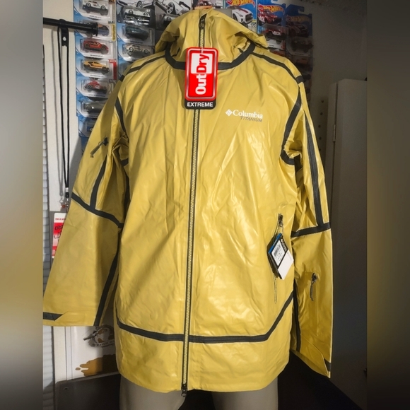 Columbia Other - Columbia waterproof jacket